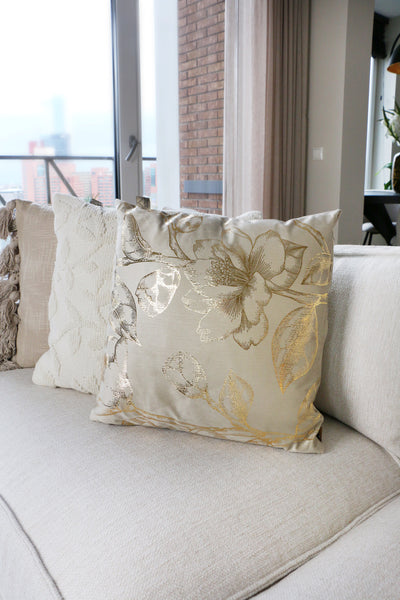Sierkussen - Beige met gouden bloemenprint